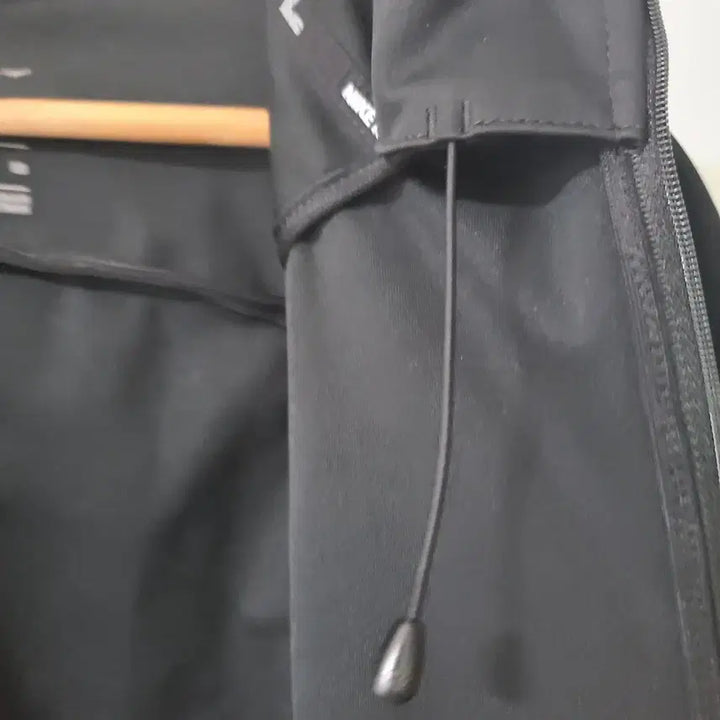 [SOLD OUT] 나이키 쉴드 런닝 바람막이 자켓 점퍼