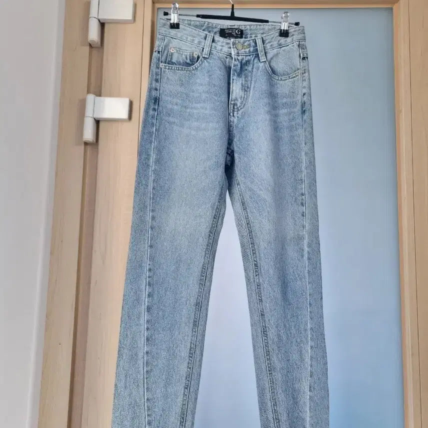 [BUNJANG] Unbalanced Cut Light Blue Denim Jeans / 언발컷 연청 데님