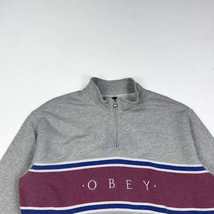 [BUNJANG] Obey Spellout Boxy Fit Half-Zip Sweatshirt Gray / (M) 오베이 스펠아웃 박시핏 반집업 맨투맨 그레이