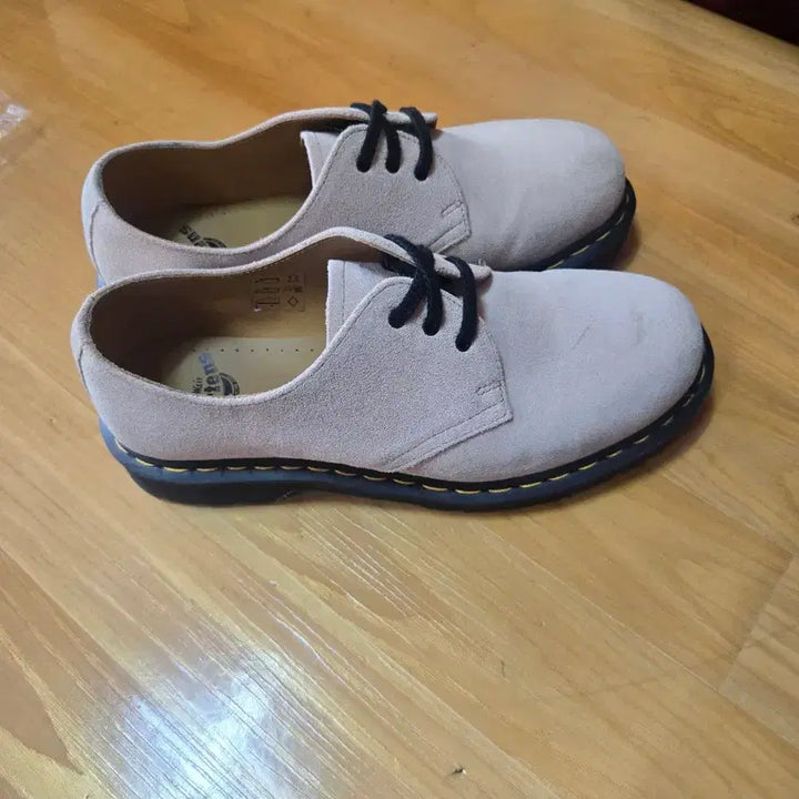 [BUNJANG] Dr. Martens Suede Loafer Shoes (260-265) / 닥터마틴 스웨이드 로퍼 슈즈(260~265)