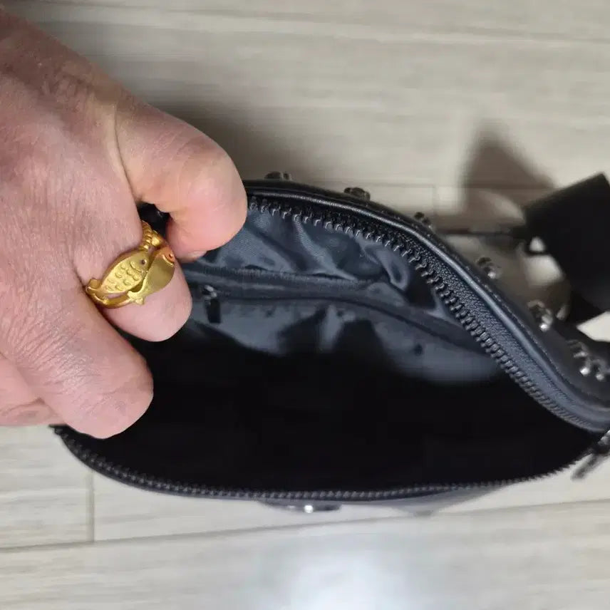 [BUNJANG] Black Skull Print Hip Sack Belt Bag / 블랙 해골 스컬 프린팅 힙색 벨트백