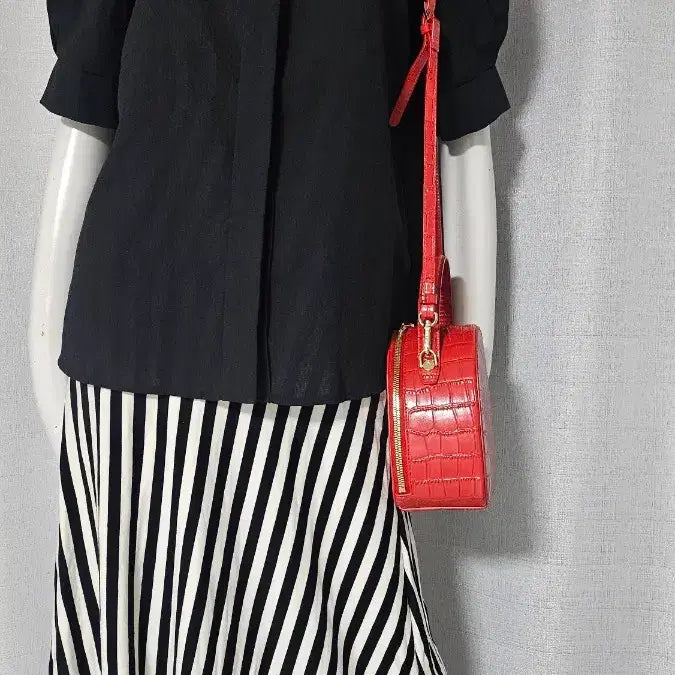 [SOLD OUT] 상태굿 검정 블라우스