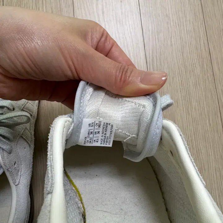 [BUNJANG] Onitsuka Tiger Ivory Sneakers / 오니츠카 타이거 240 사이즈 팝니다