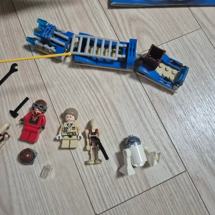 [BUNJANG] LEGO Star Wars Jedi Starfighter Set 7877 / 레고 스타워즈 제다이 스타파이터 7877팝니다