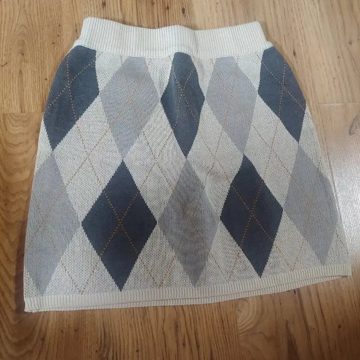 [BUNJANG] Sculptor Argyle Cardigan Skirt Set / 스컬프터 아가일 가디건 스커트 셋업