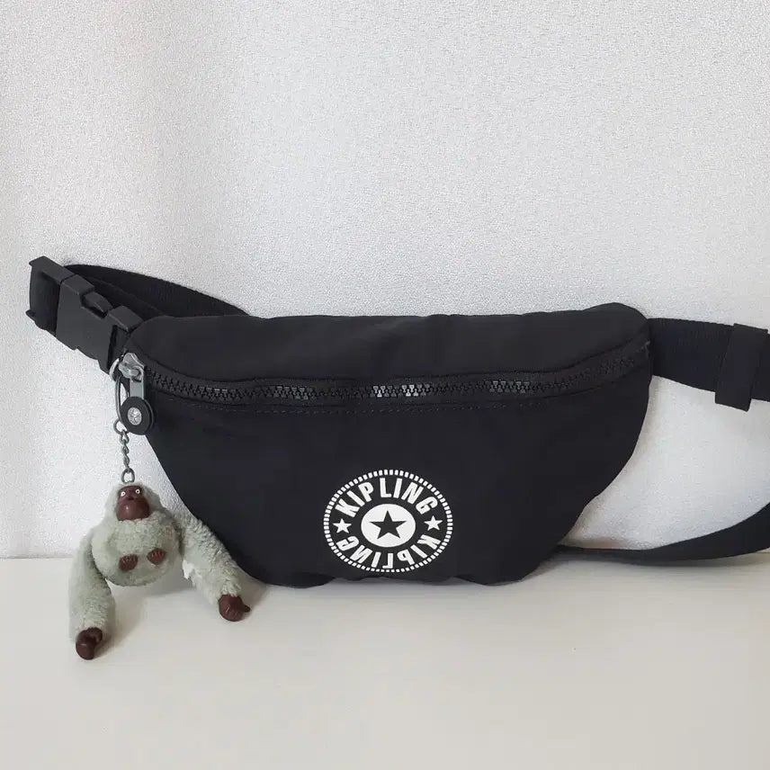 [SOLD OUT] 키플링 슬링백 가방