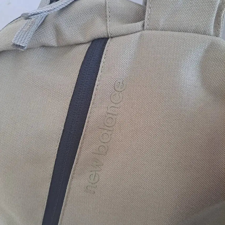 [SOLD OUT] 뉴발란스 베이지색 슬링백