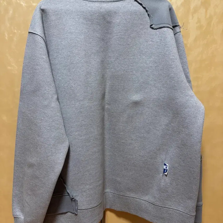 [SOLD OUT] 아더에러 tran 맨투맨 A2 판매합니다.
