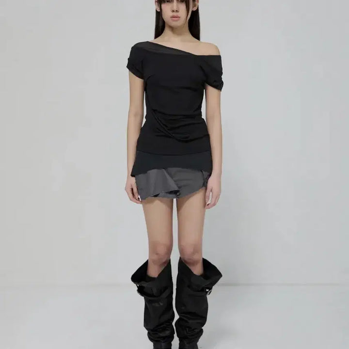 [SOLD OUT] 택o 새상품 플레어업 2-Layered Top 블랙