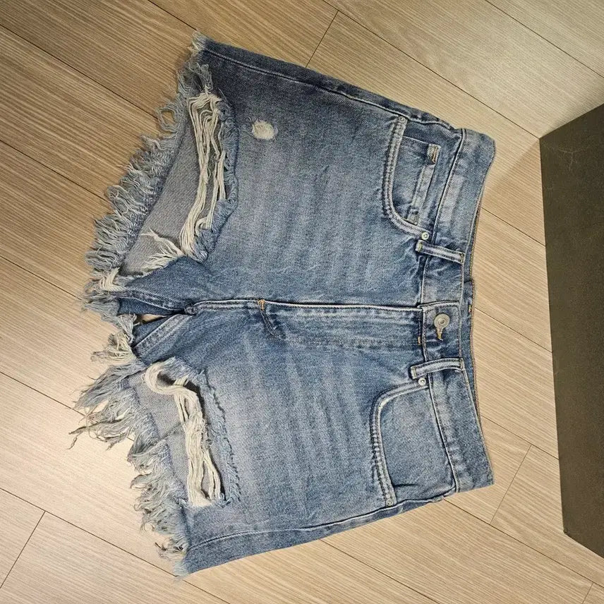 [BUNJANG] ALLSAINTS Denim Cut-off Shorts / ALLSAINTS 올세인트 데님 컷오프 숏팬츠 반바지