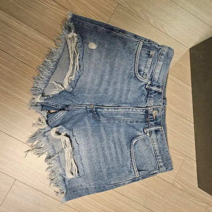 [BUNJANG] ALLSAINTS Denim Cut-off Shorts / ALLSAINTS 올세인트 데님 컷오프 숏팬츠 반바지