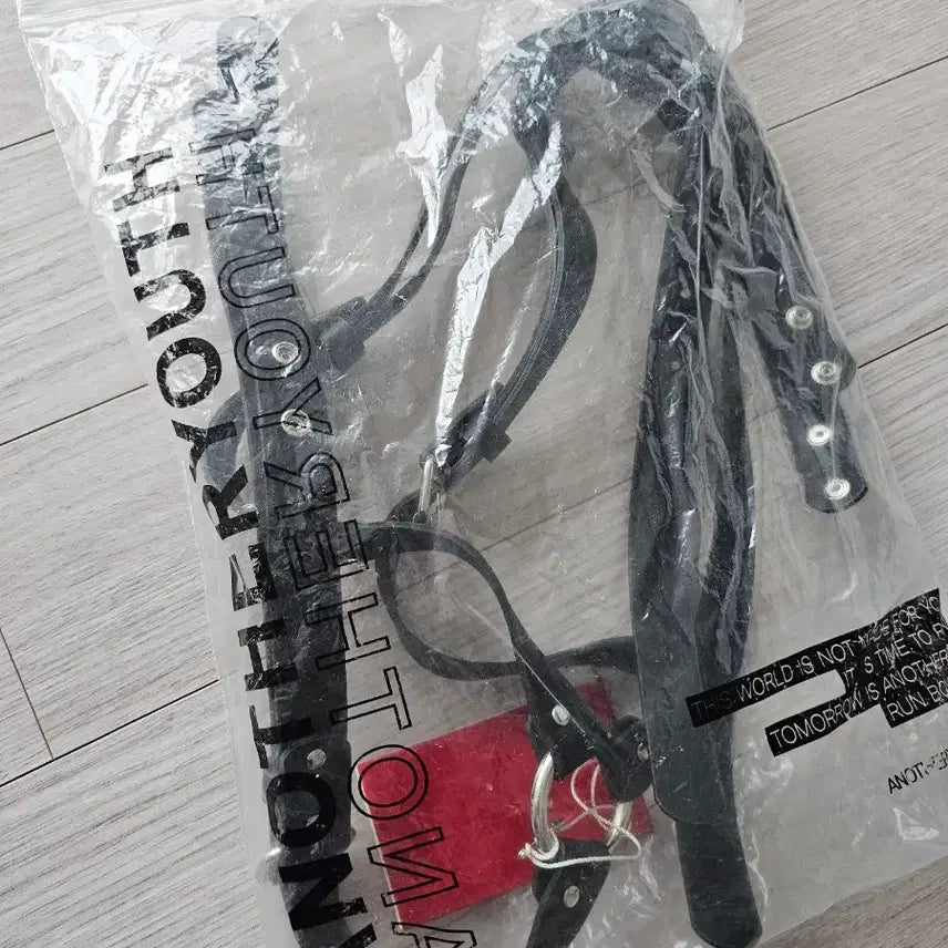 [BUNJANG] Anotheryouth Leather Suspender Overalls / 어나더유스 레더 서스펜더 멜빵