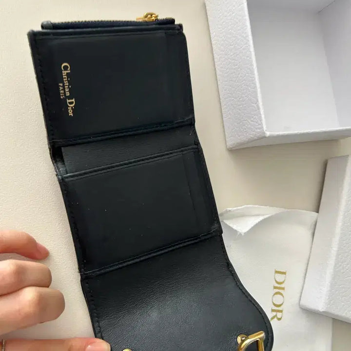 [SOLD OUT] 디올오블리크지갑