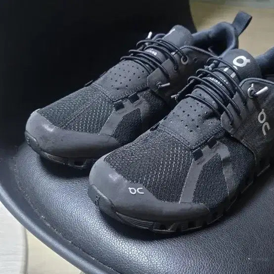 [SOLD OUT] On 클라우드 블랙 런닝화 240