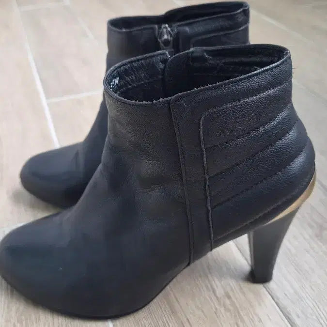 [BUNJANG] Elcanto Black Leather Ankle Boots / 엘칸토 블랙 가죽 앵클 부츠 힐