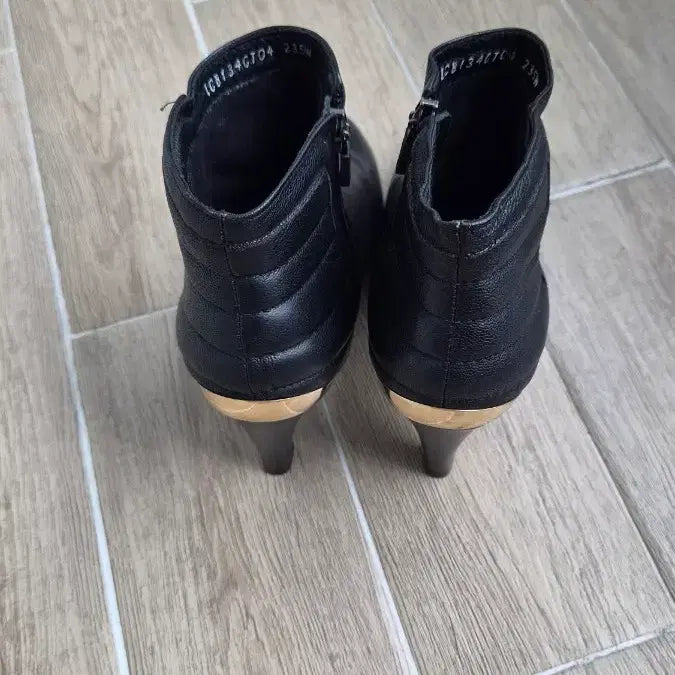 [BUNJANG] Elcanto Black Leather Ankle Boots / 엘칸토 블랙 가죽 앵클 부츠 힐