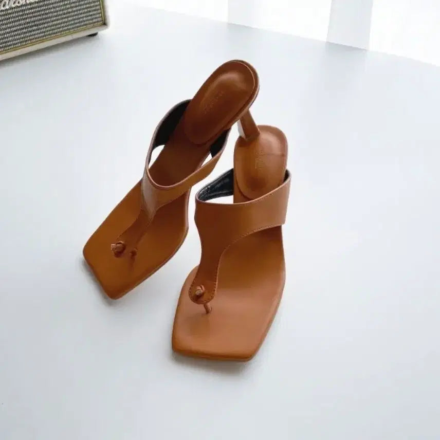 [SOLD OUT] 브라운 쪼리 힐 뮬 슬리퍼240m