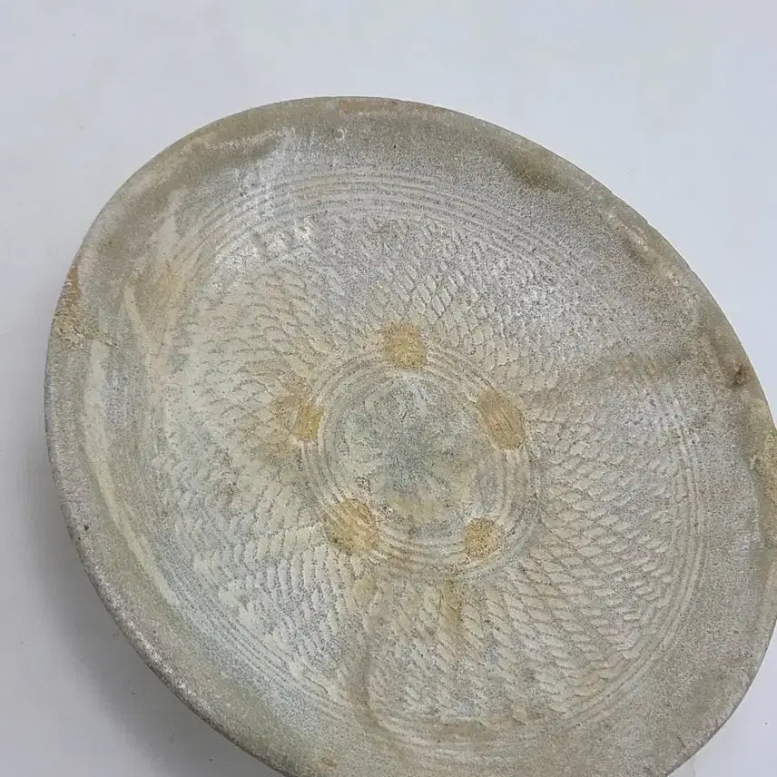 [BUNJANG] Antique Celadon Porcelain Plate / 인화문 접시