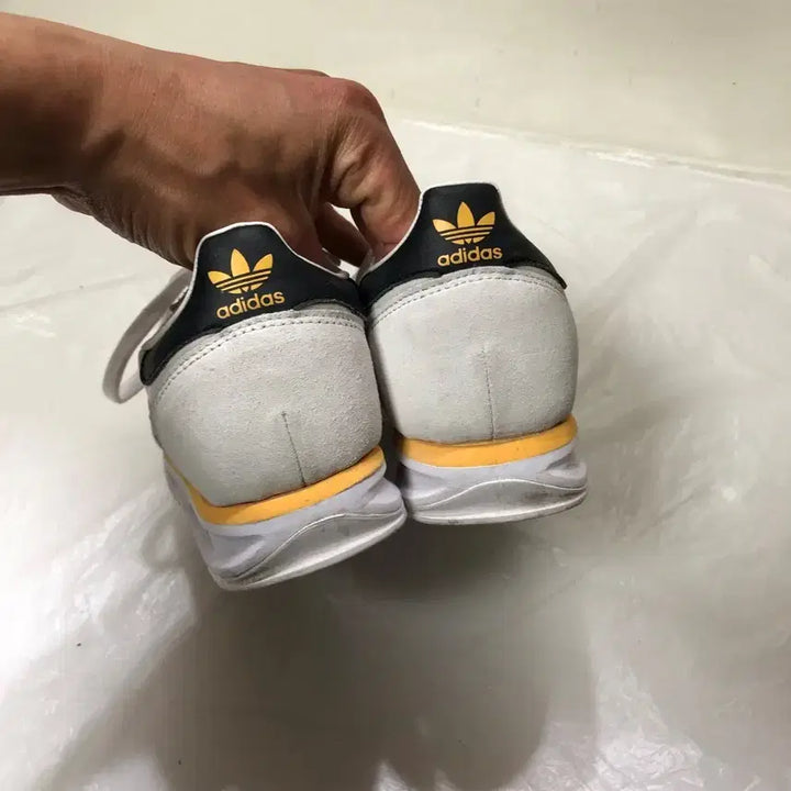 [BUNJANG] Adidas Sneakers 235MM / 아디다스 운동화 235MM@9951
