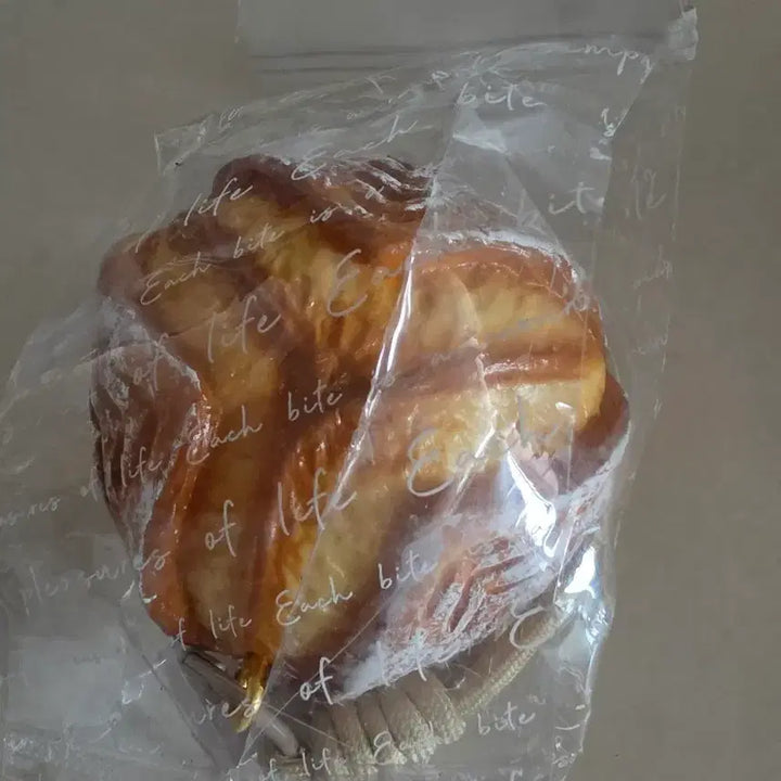 [BUNJANG] Bread Squishy Keychain / 빵 브레드 말랑이 스퀴시 키링