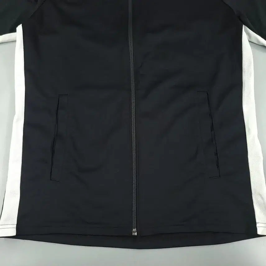 [BUNJANG] Nike Reglan Dry-Fit Track Top / 나이키 블랙 화이트 배색 스우시 로고 레글런 드라이핏 트랙탑 집업 져지