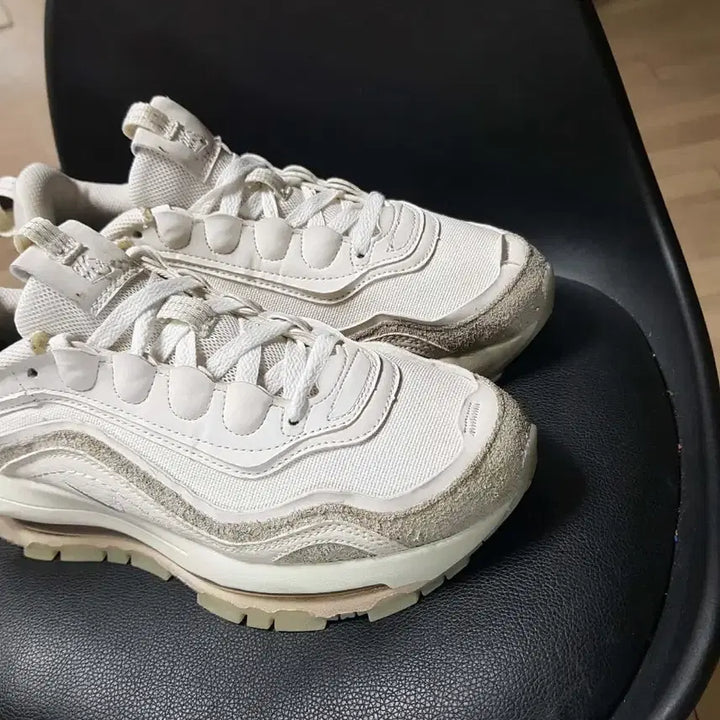 [SOLD OUT] 나이키 에어맥스 97 크림 화이트 260