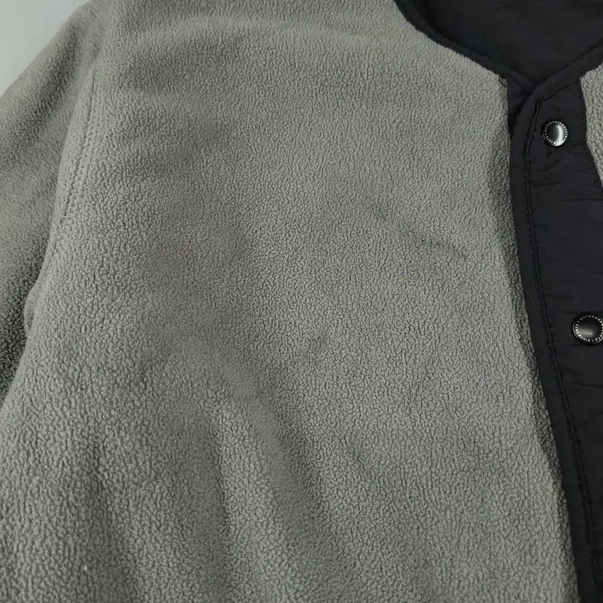 [BUNJANG] Outdoor Reversible Quilted Jacket / OUTDOOR 아웃도어 블랙 그레이 배색 물결퀼팅 리버시블 체스트포켓 플