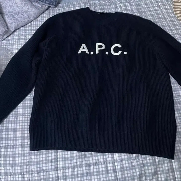 [BUNJANG] A.P.C. Knit Dark Navy Sweater / (XL사이즈)아페쎄 니트 다크네이비 판매해요