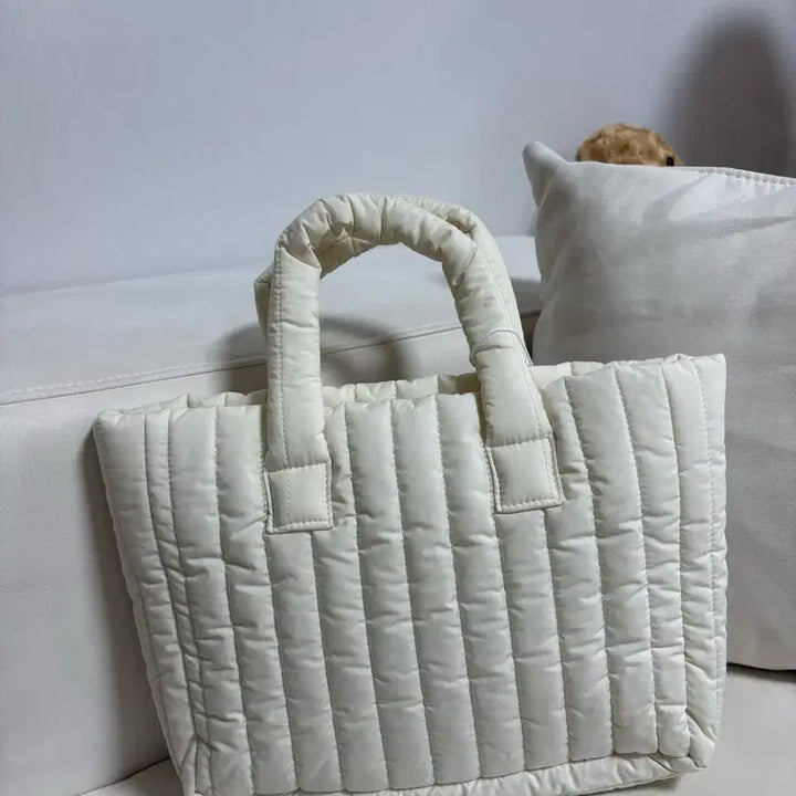 [SOLD OUT] 시엔느 패딩백 패딩 토트백 아이보리 새상품