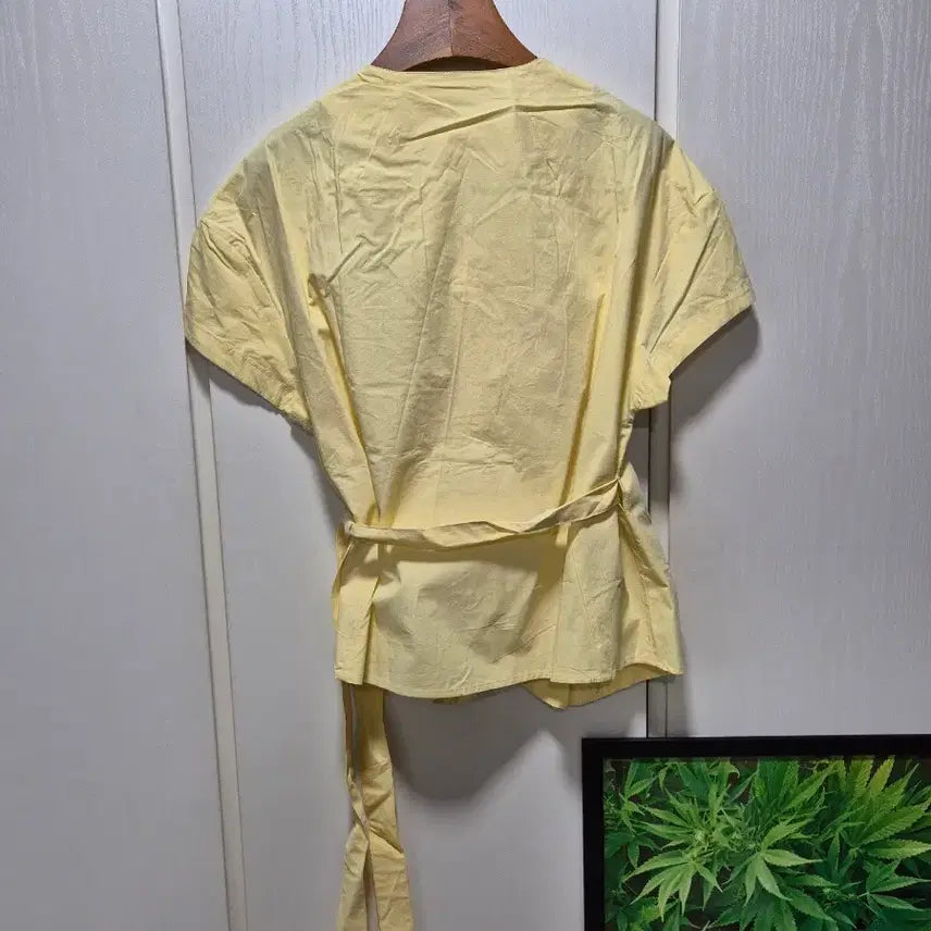 [BUNJANG] jellpe Yellow Wrap Blouse / (타임세일)(새상품)jellpe 옐로우 랩 블라우스