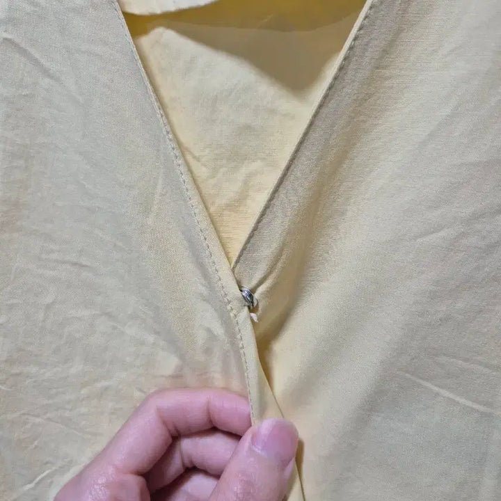[BUNJANG] jellpe Yellow Wrap Blouse / (타임세일)(새상품)jellpe 옐로우 랩 블라우스