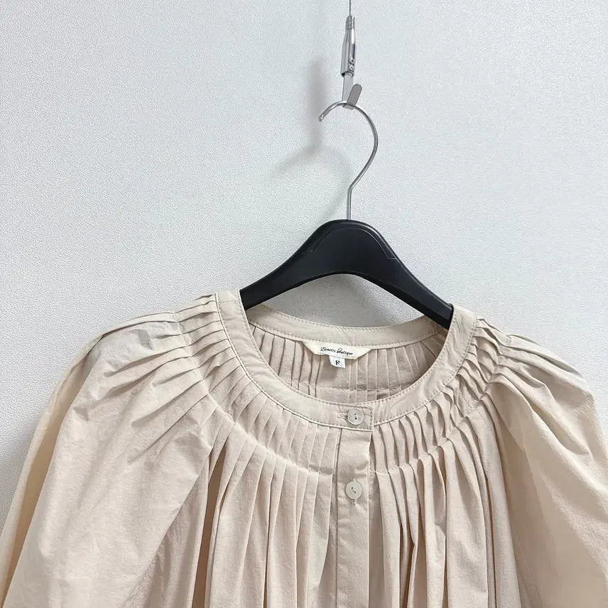 [SOLD OUT] 베네띠 바스락 핀턱 원피스