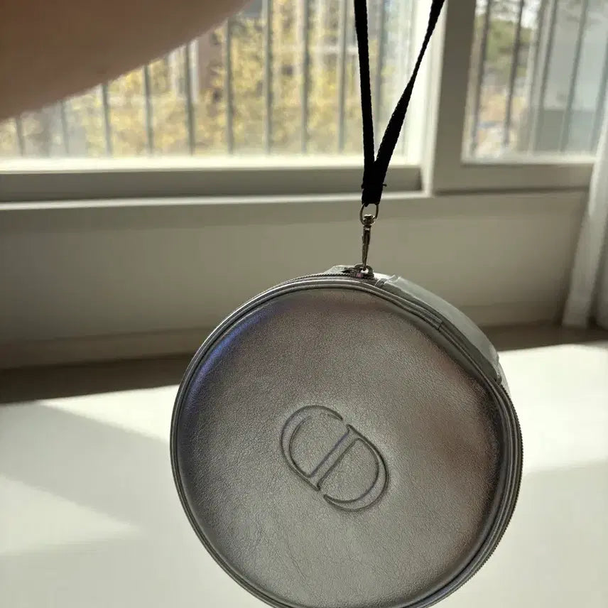 [SOLD OUT] 디올 뷰티 파우치 새상품