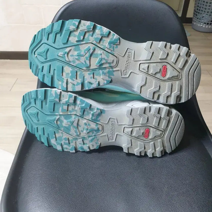 [SOLD OUT] 디스커버리 익스페디션 운동화 민트(270)