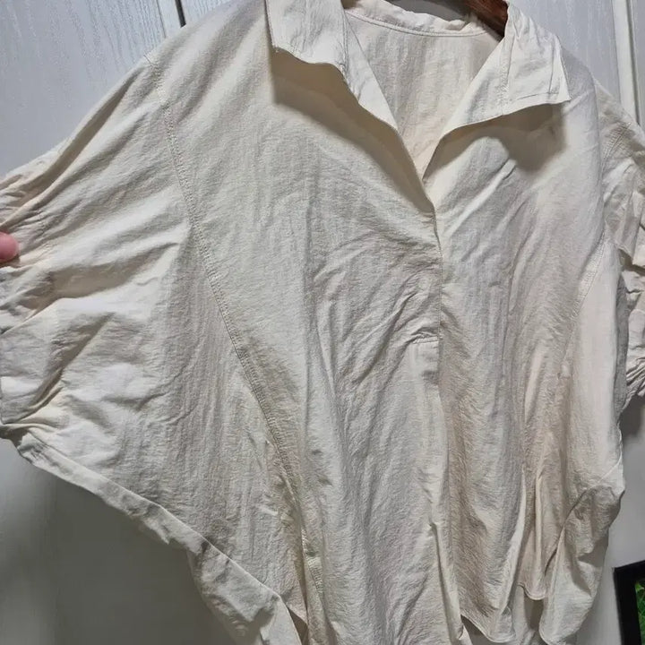 [BUNJANG] Day Beige Short Sleeve Blouse / (타임세일)(새상품)Day 베이지 반팔 블라우스