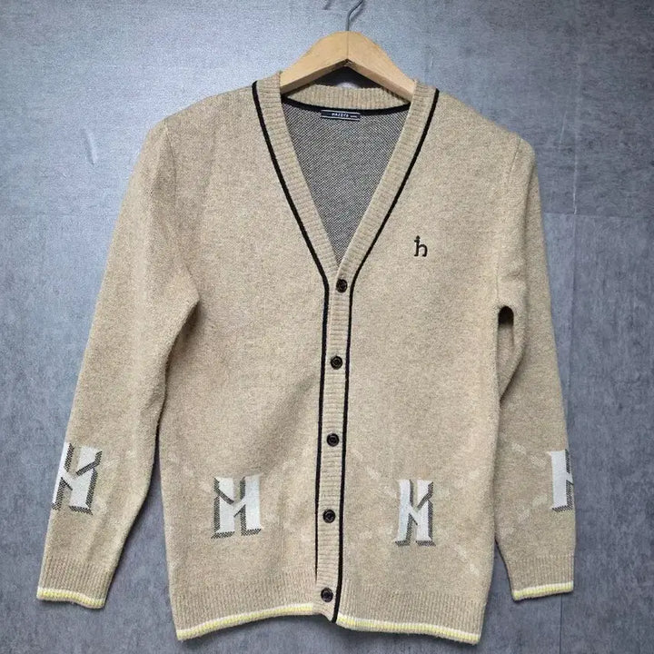 [SOLD OUT] HAZZYS 헤지스 베이지 패턴 가디건  사이즈 100