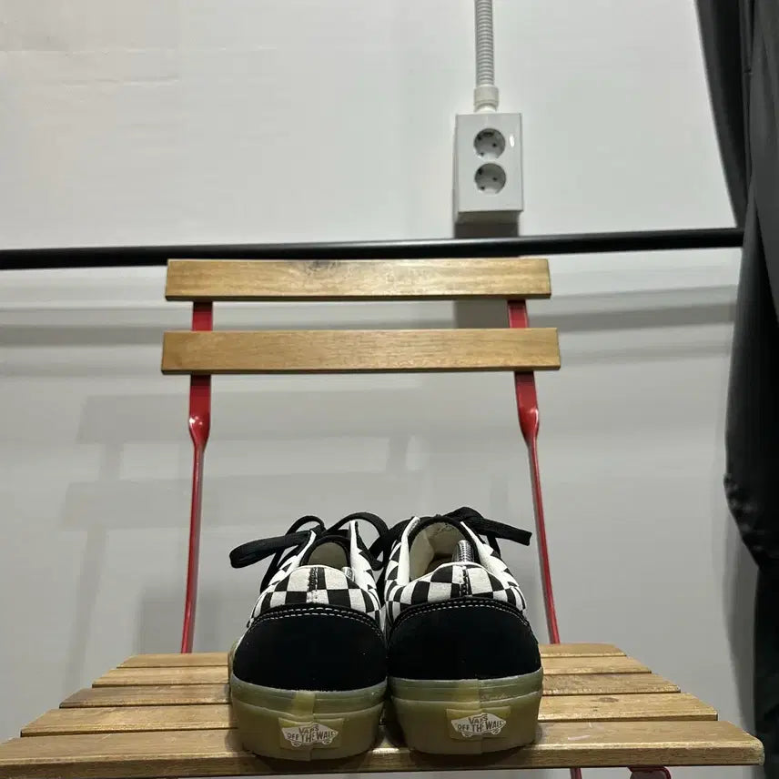 [BUNJANG] Vans Old Skool Checker Gumsole Sneakers / 275) 반스 운동화 남성 남자 신발 올드스쿨 체커 검솔