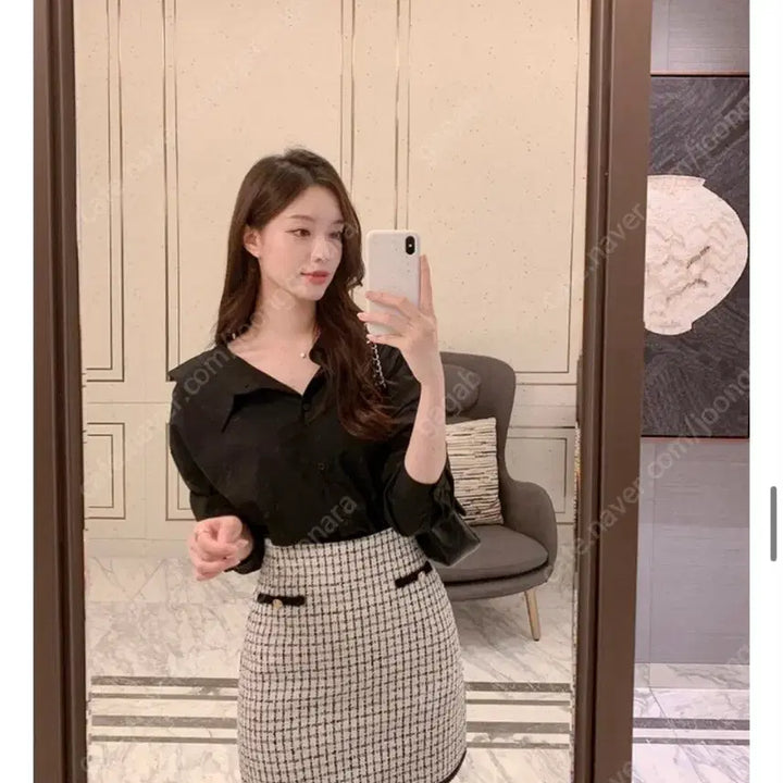 [SOLD OUT] 렌느 세미여리 오프카라셔츠  프리사이즈  정가 39,800원 (할인도안하