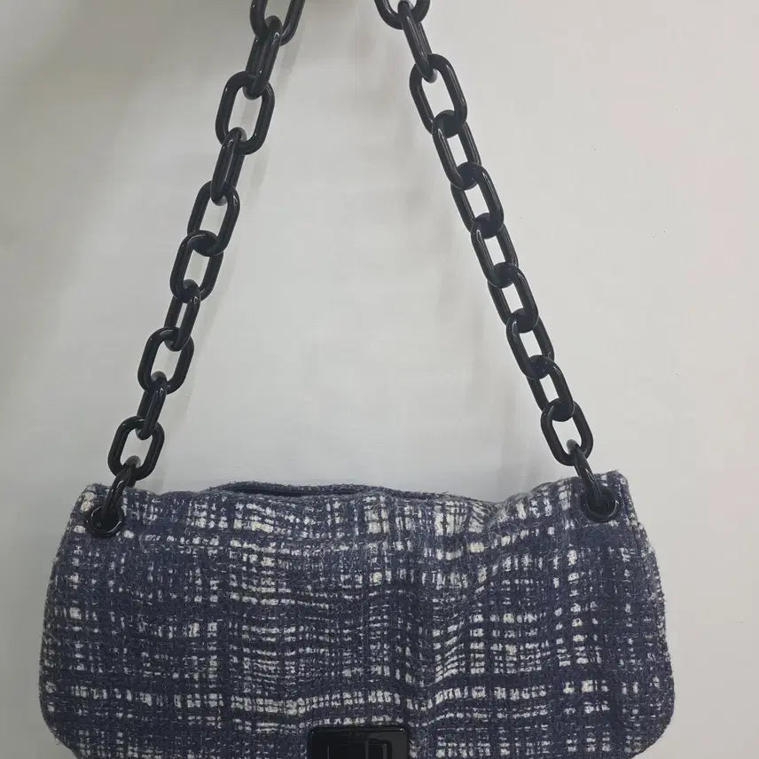 [BUNJANG] Prada Bicolor Tweed Chain Shoulder Bag Navy / 프라다 바이컬러 트위드 체인 숄더백 네이비