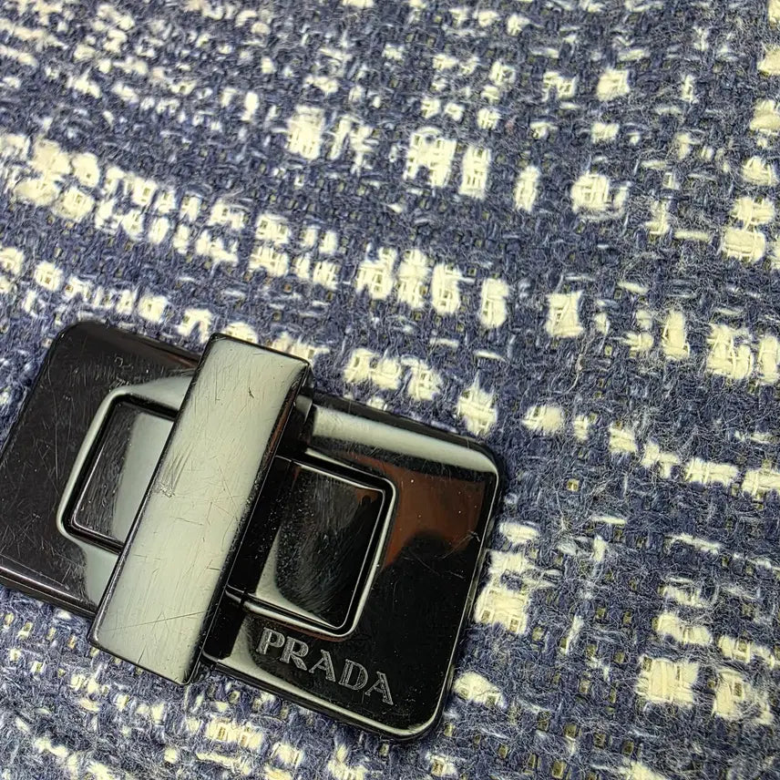 [BUNJANG] Prada Bicolor Tweed Chain Shoulder Bag Navy / 프라다 바이컬러 트위드 체인 숄더백 네이비
