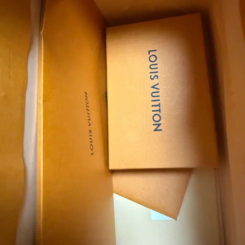 [SOLD OUT] 루이비통 모노그램 카드지갑 블랙