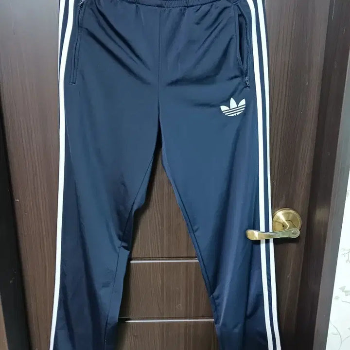 [BUNJANG] Adidas Three-Stripe Training Pants Navy / 아디다스 삼선 트레이닝 바지 네이비
