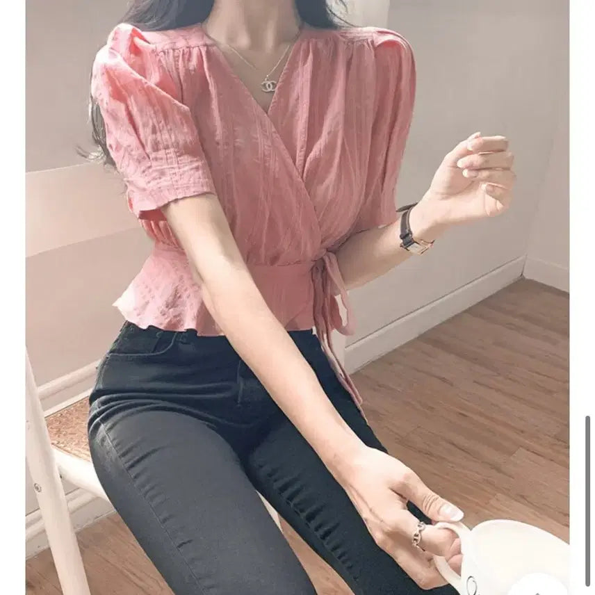 [SOLD OUT] [보관만한새상품] 청순여리 랩 블라우스 프리사이즈 정가 46,700원