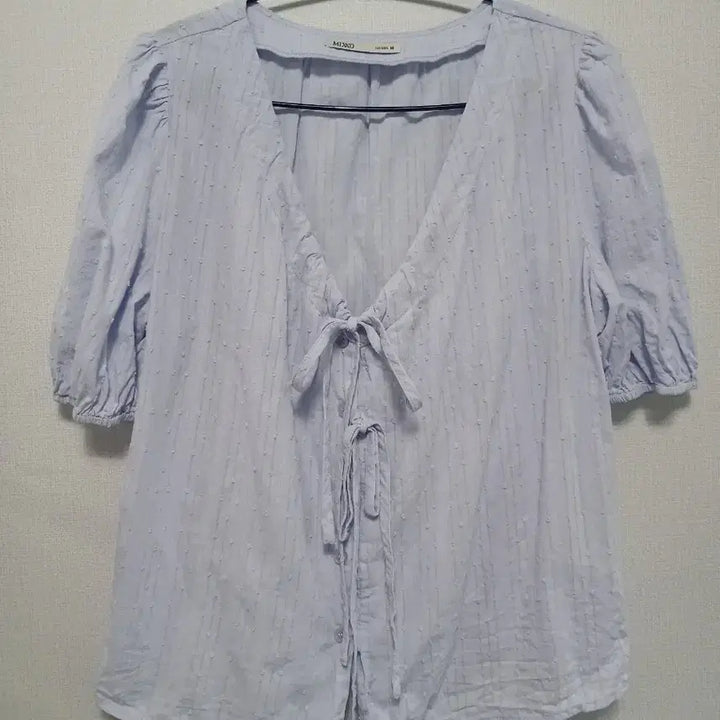 [BUNJANG] MIXXO Sky Blue Tie Blouse / MIXXO 미쏘 끈 블라우스 하늘색 M