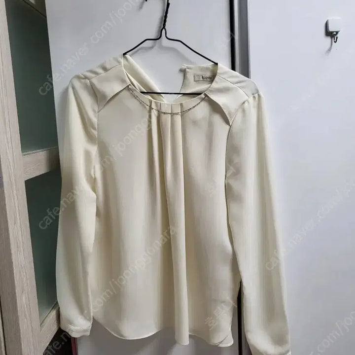 [SOLD OUT] [1번시착만한새제품무방] 클라비스 기본 면접 정장 오피스 블라우스
