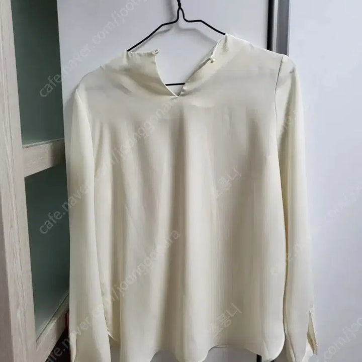 [SOLD OUT] [1번시착만한새제품무방] 클라비스 기본 면접 정장 오피스 블라우스