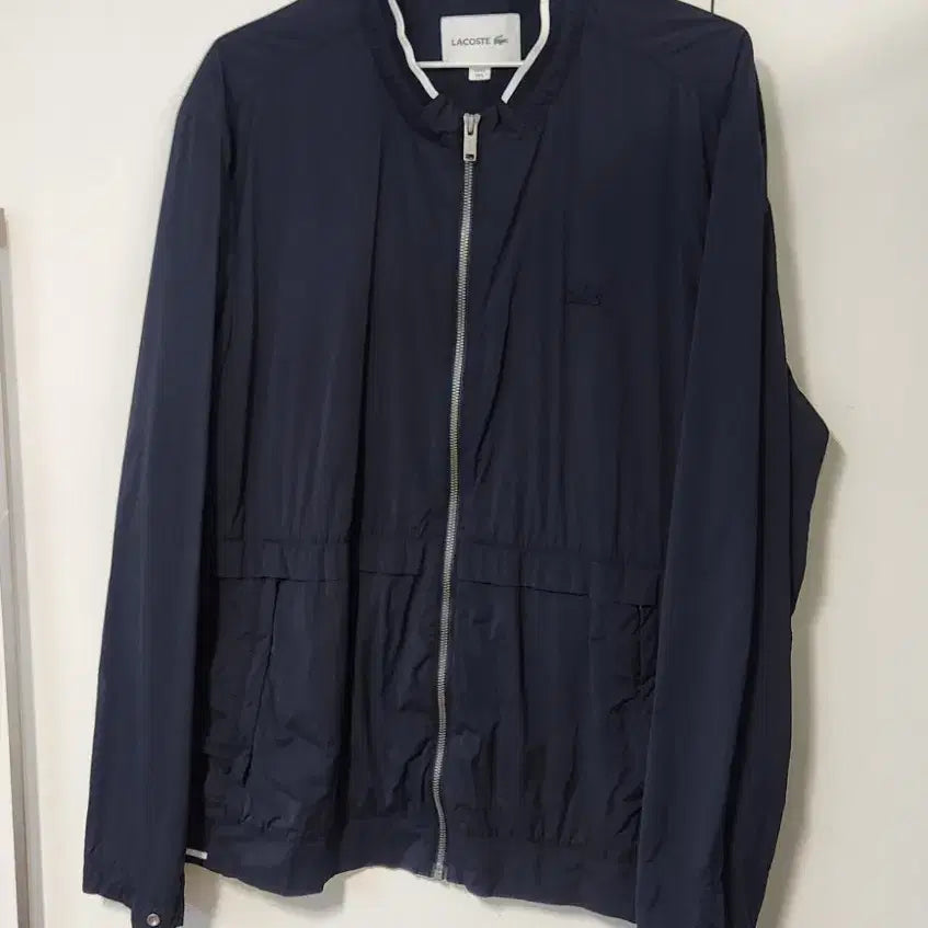 [BUNJANG] Lacoste Lightweight Windbreaker Jacket (105) / 라코스테 윈드브레이커 경량 바람막이 자켓 105