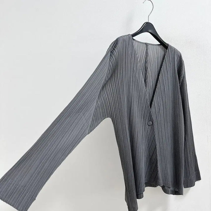 [SOLD OUT] 닥스 플리츠 가디건