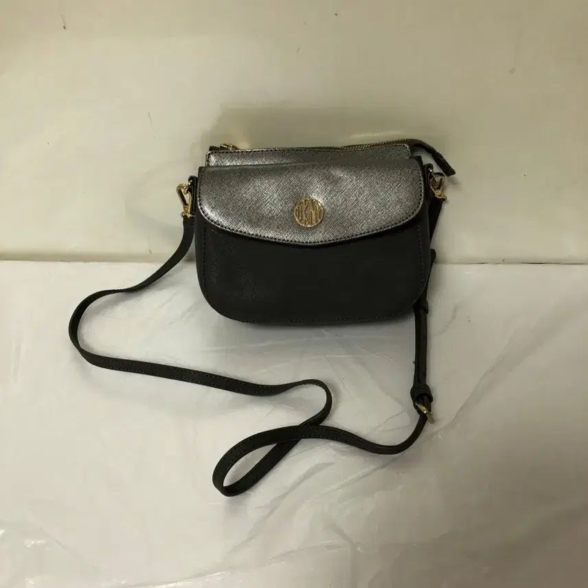 [SOLD OUT] DKNY 크로스백@9995