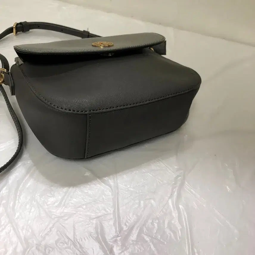 [SOLD OUT] DKNY 크로스백@9995